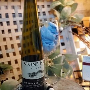 2013 Stone Hill Winery vidal ice wine limited edition bottle, (empty)